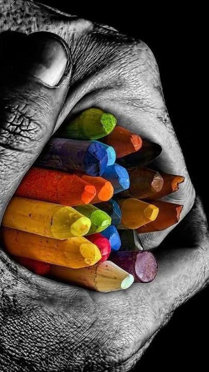 دست-رنگی-سیاه و سفید-مداد شمعی
