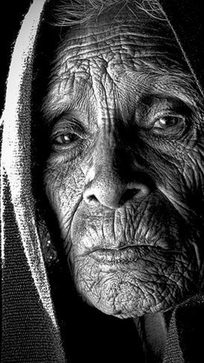 پیرزن-سیاه و سفید