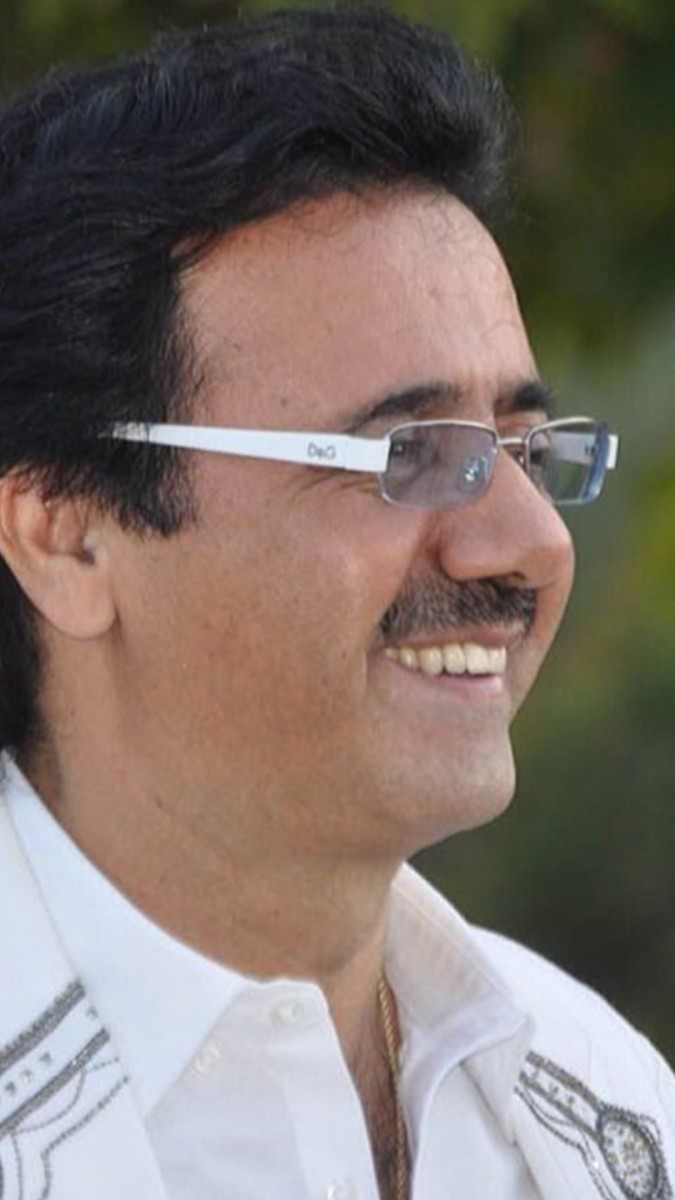 معین-خواننده
