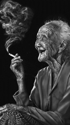 پیرزن-سیاه و سفید