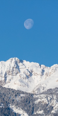 برف-برفی-کوهستان-آسمان-ماه