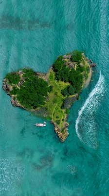 قلب-جزیره-سبز-آبی-فیروزه ای