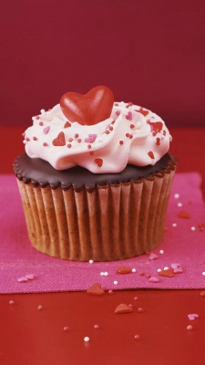 قلب-کاپ کیک-قرمز-شکلاتی