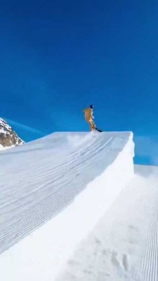 اسکی-ورزشی-ورزش زمستانی-زمستان-برف