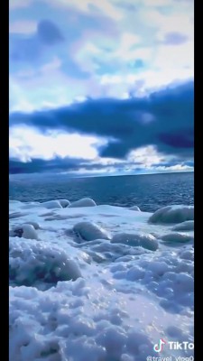 دریا-ساحل-برف